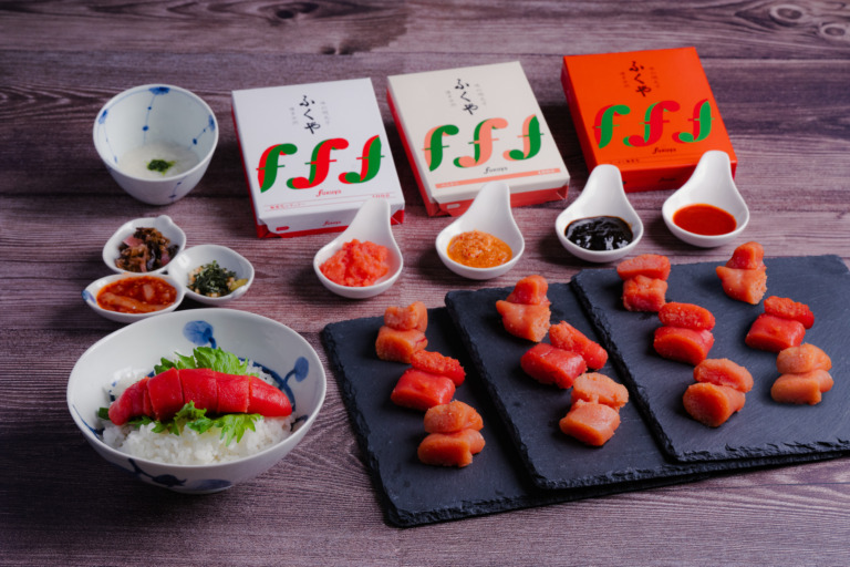 明太子工場で満喫する、ハクハクカフェの新しい明太子食べ放題メニュー『ふくやの明太茶漬け 明太子食べ放題セット』 | ふくや 味の明太子工場
